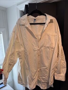 Old Navy Ivory Button-Up Shirt